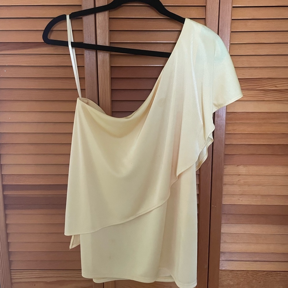 White House Black Market Yellow One-Shoulder Layered Top, Flutter Sleeve, Size M - Picture 4 of 7
